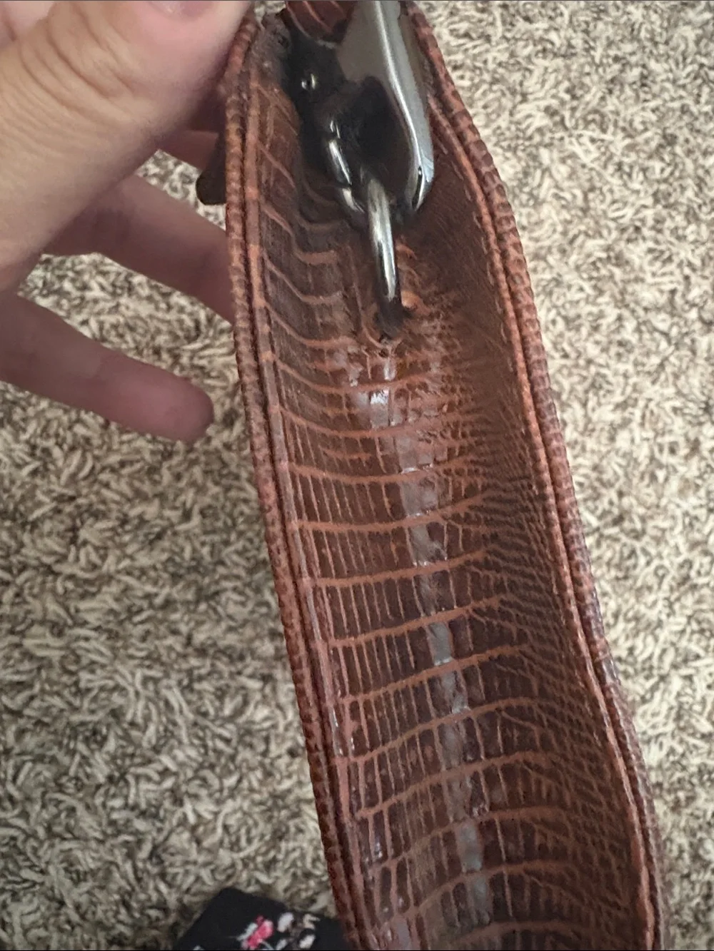 Esprit sleek croc